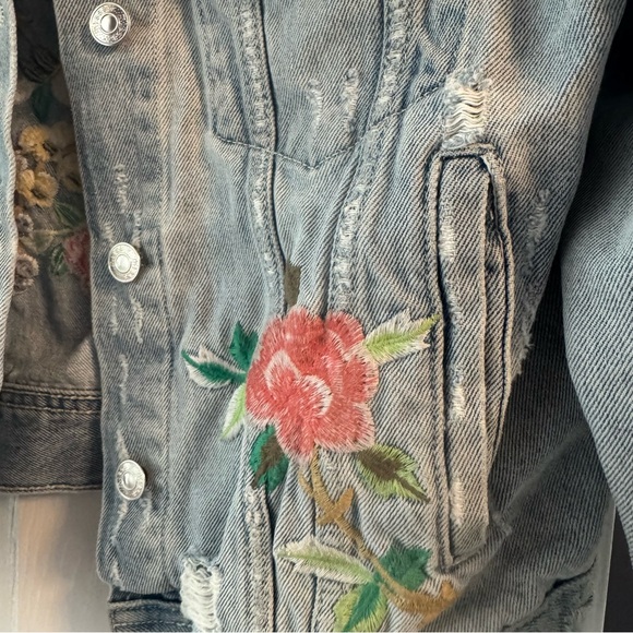Blue jean jacked with pink Artistic Floral Design - Picture 2 of 11